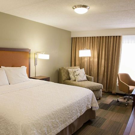 Hampton Inn & Suites Albany-Downtown Exteriör bild