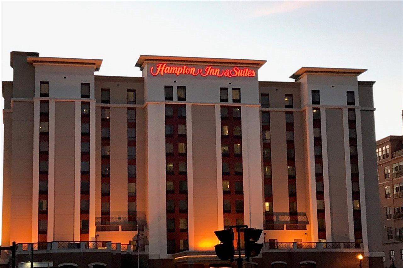 Hampton Inn & Suites Albany-Downtown Exteriör bild