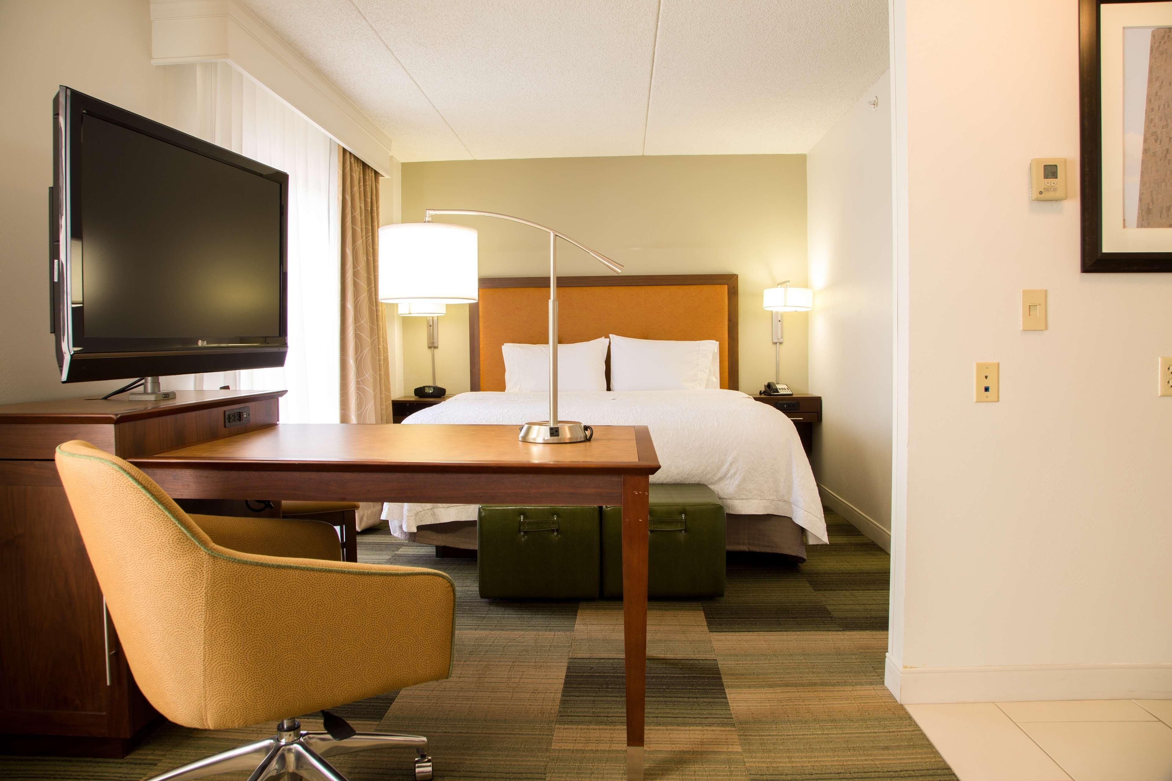Hampton Inn & Suites Albany-Downtown Exteriör bild