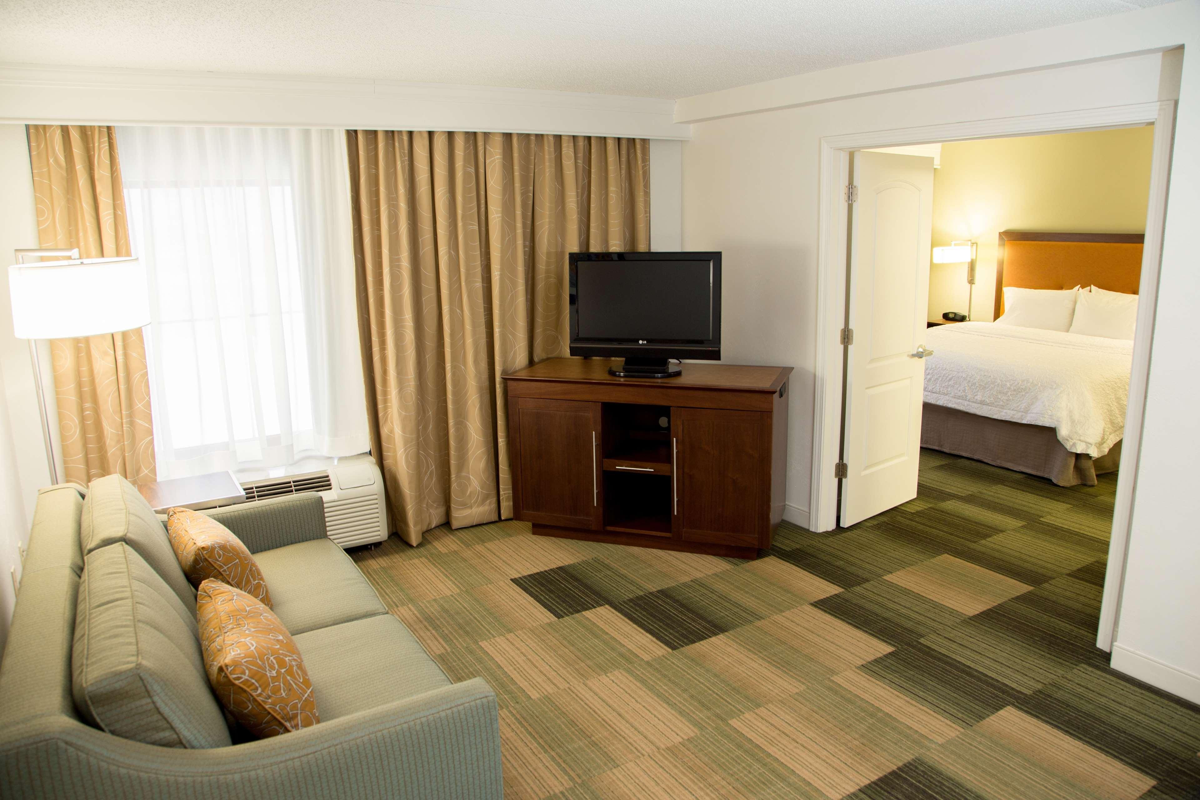 Hampton Inn & Suites Albany-Downtown Exteriör bild