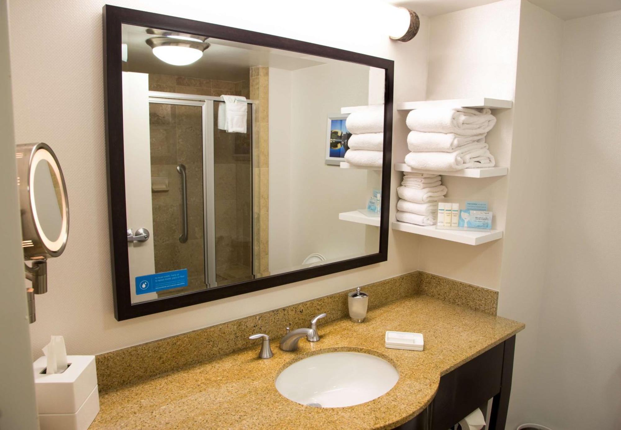 Hampton Inn & Suites Albany-Downtown Exteriör bild