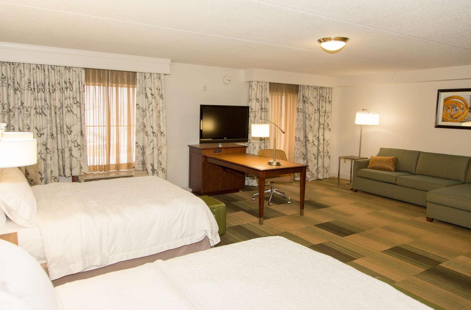 Hampton Inn & Suites Albany-Downtown Exteriör bild