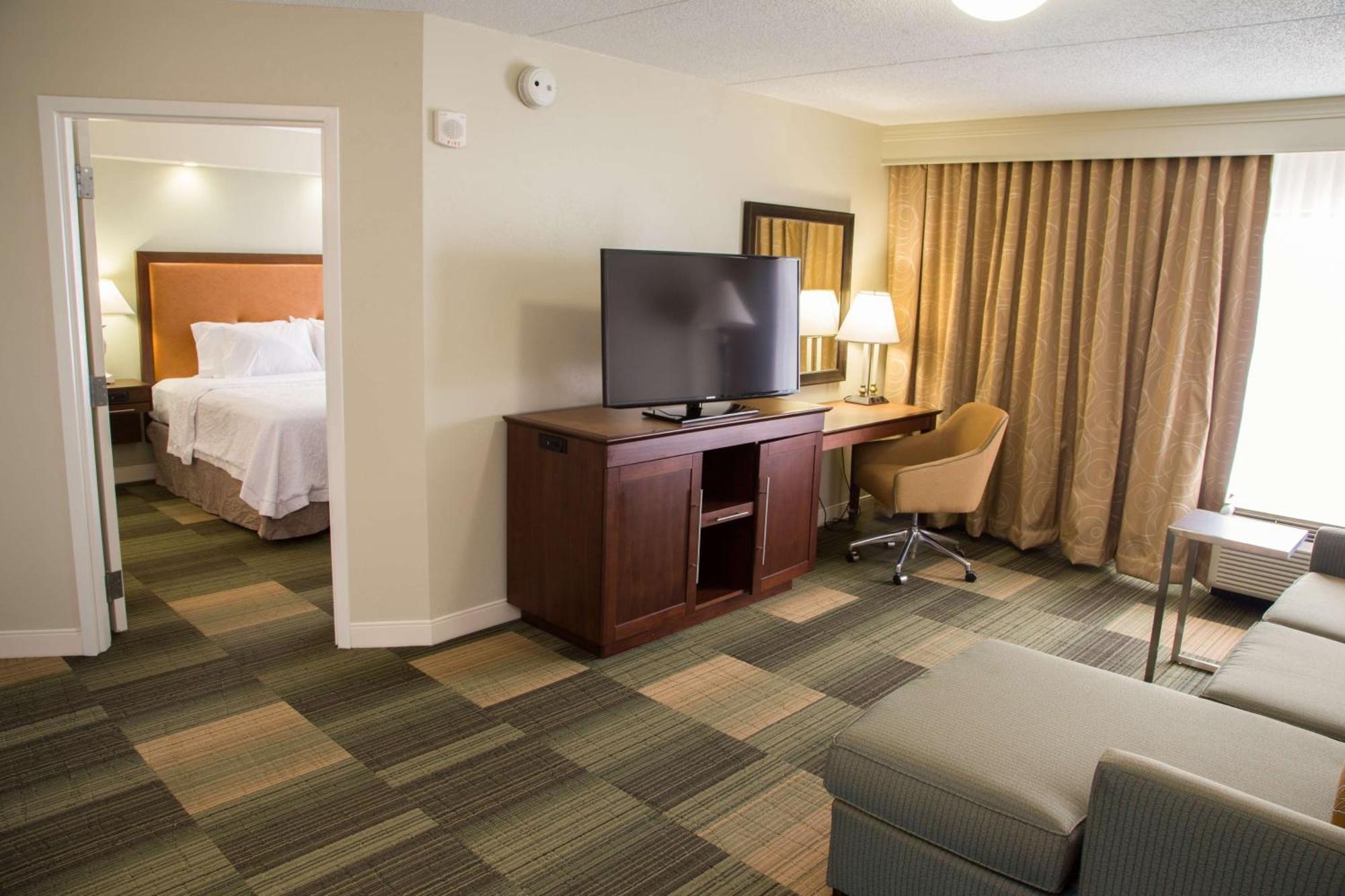 Hampton Inn & Suites Albany-Downtown Exteriör bild
